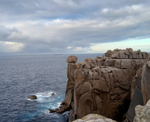 Acantilados de Papel, un paisaje geológico único en la costa lucense