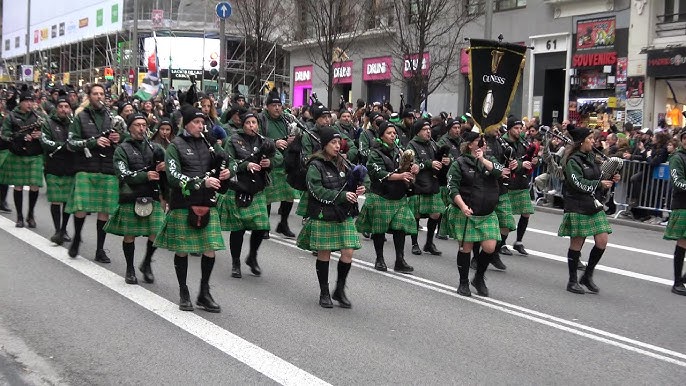Madrid acoge un desfile internacional de bandas de gaitas por San Patricio