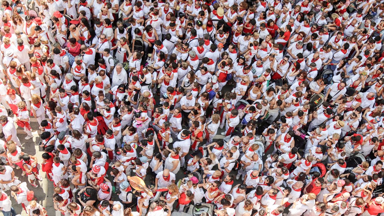 El verano se viste de fiesta: España prepara semanas de tradición, música y grandes celebraciones